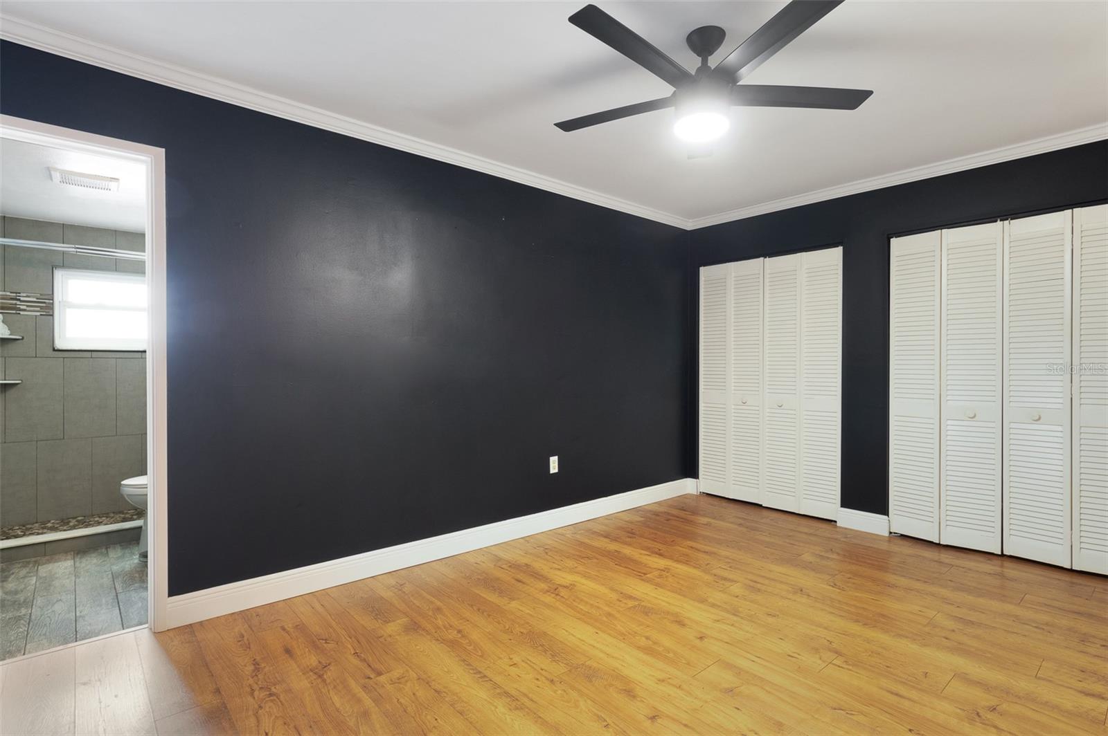 Image 22 of 43 For 6015 19th Street N 311