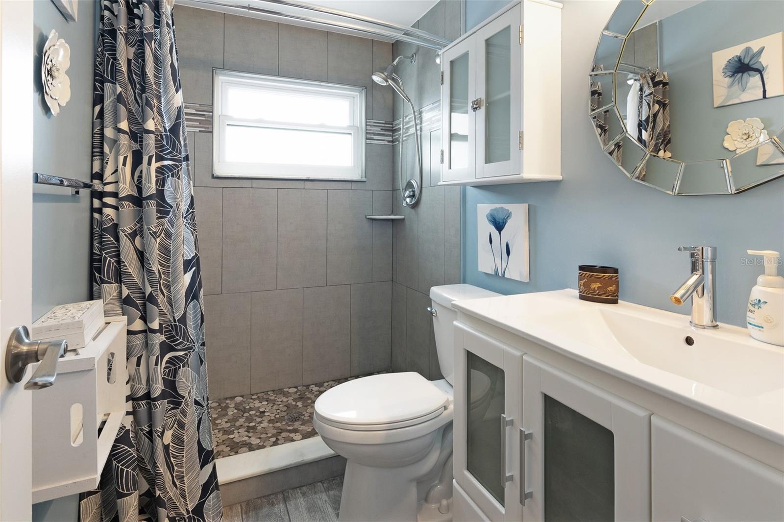 Image 23 of 43 For 6015 19th Street N 311