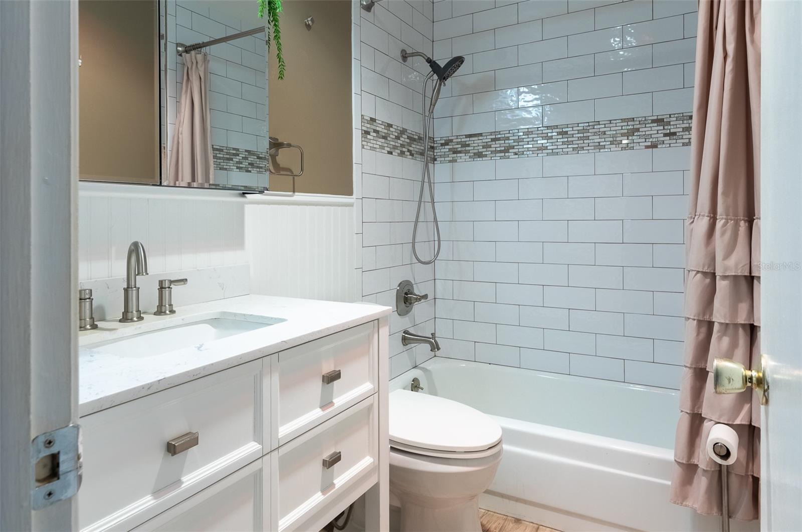 Image 27 of 43 For 6015 19th Street N 311