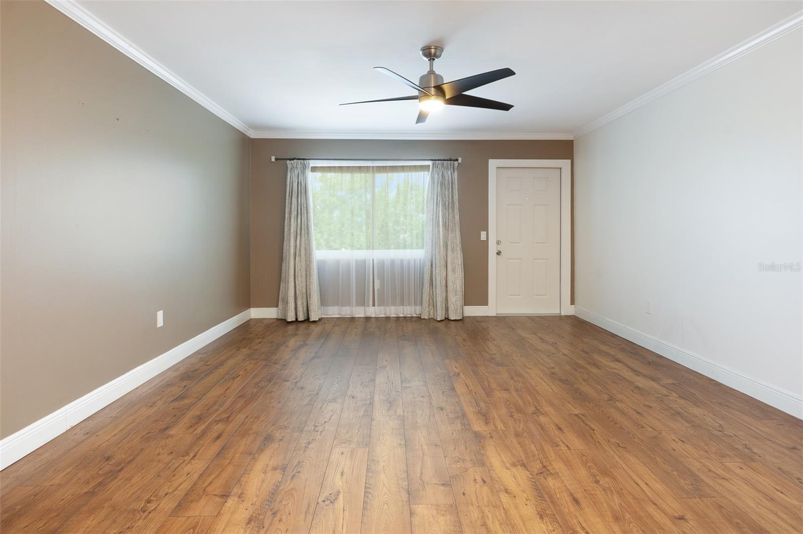 Image 3 of 43 For 6015 19th Street N 311