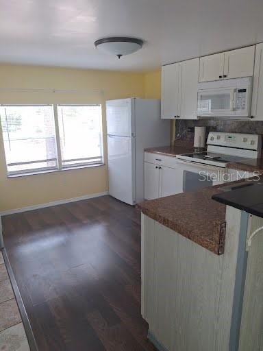 Image 7 of 16 For 9723 Tom Street