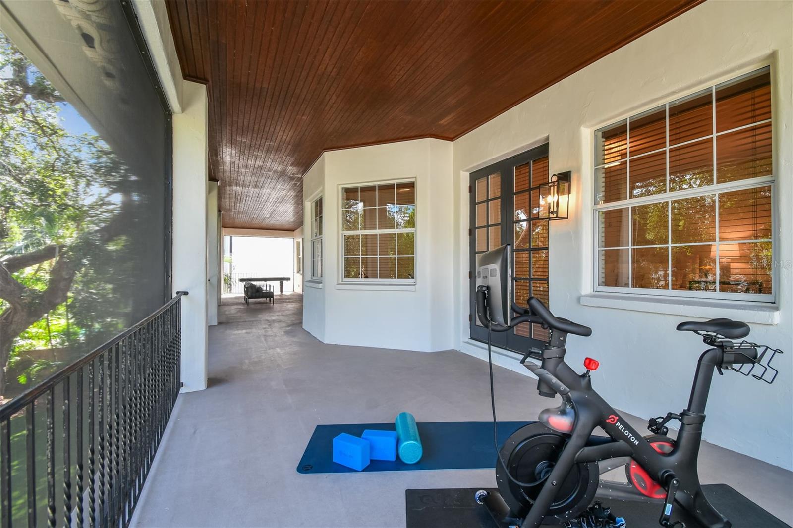 Image 37 of 48 For 4313 Beachway Drive