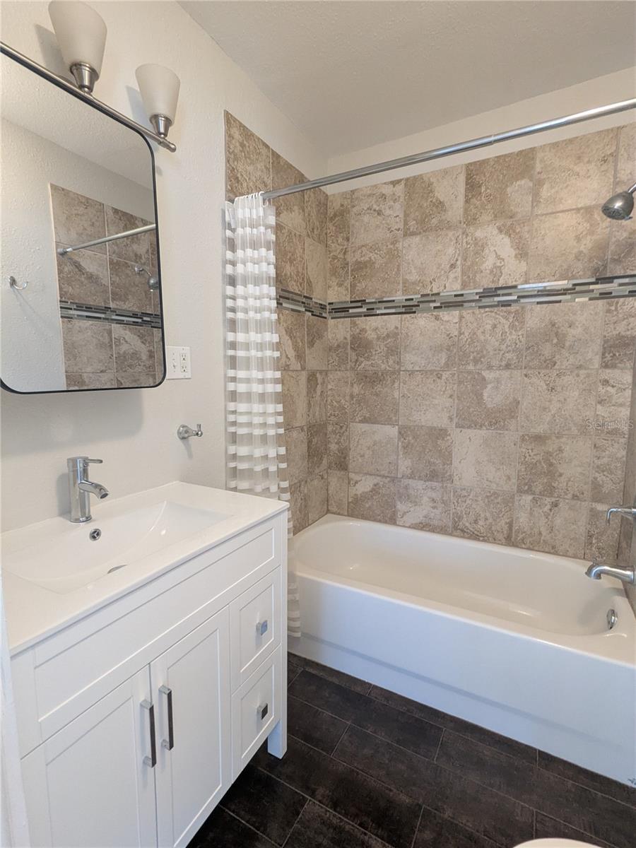 Image 7 of 20 For 801 Idlewild Avenue