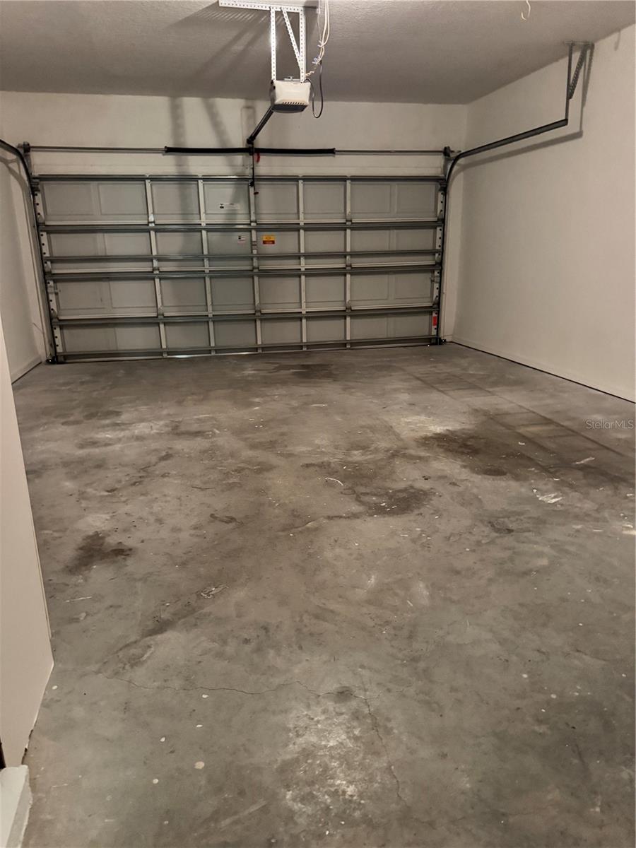 Listing photo id 11 for 27653 Pleasure Ride Loop