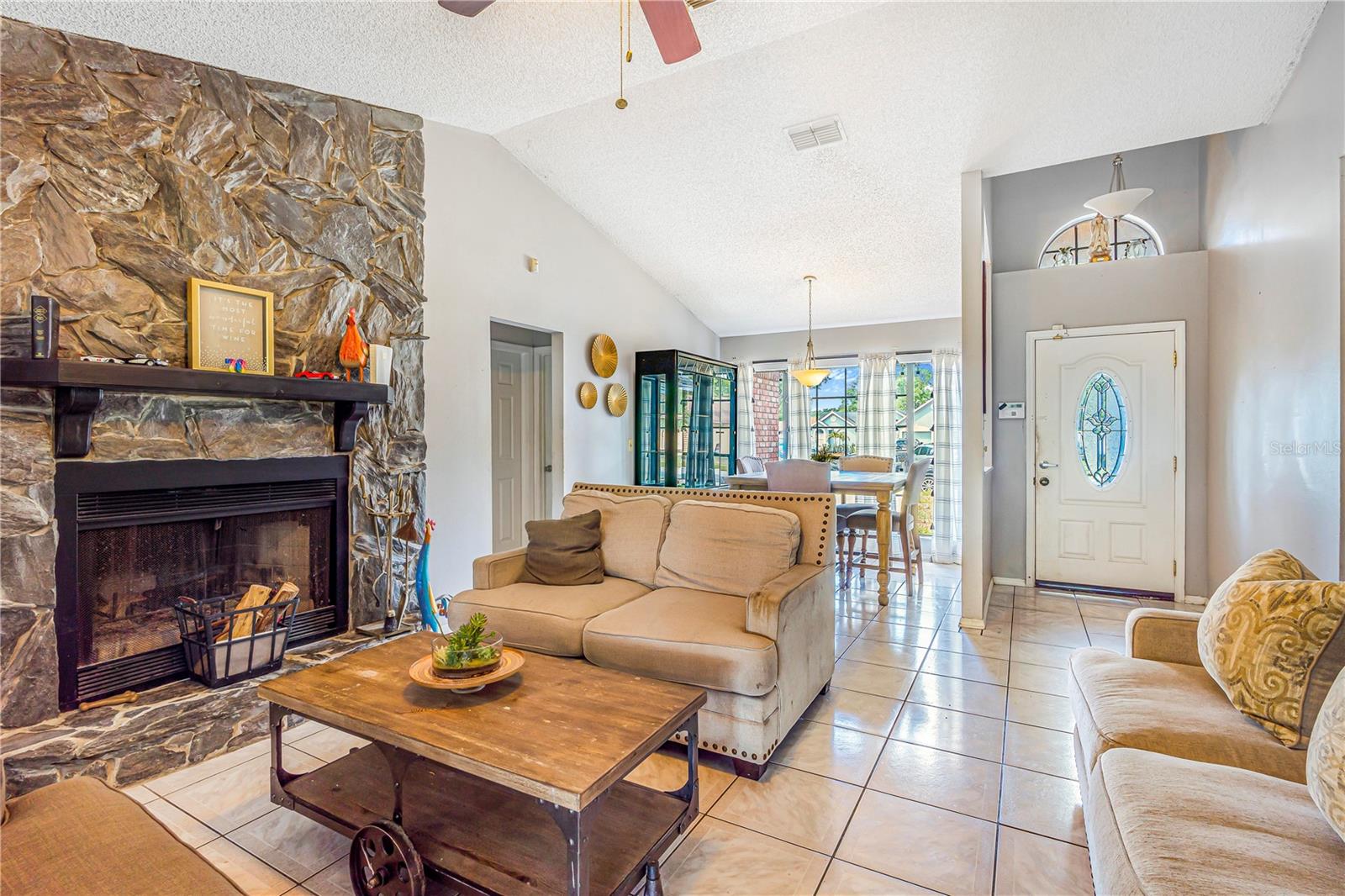 Image 5 of 14 For 1024 Dockside Drive