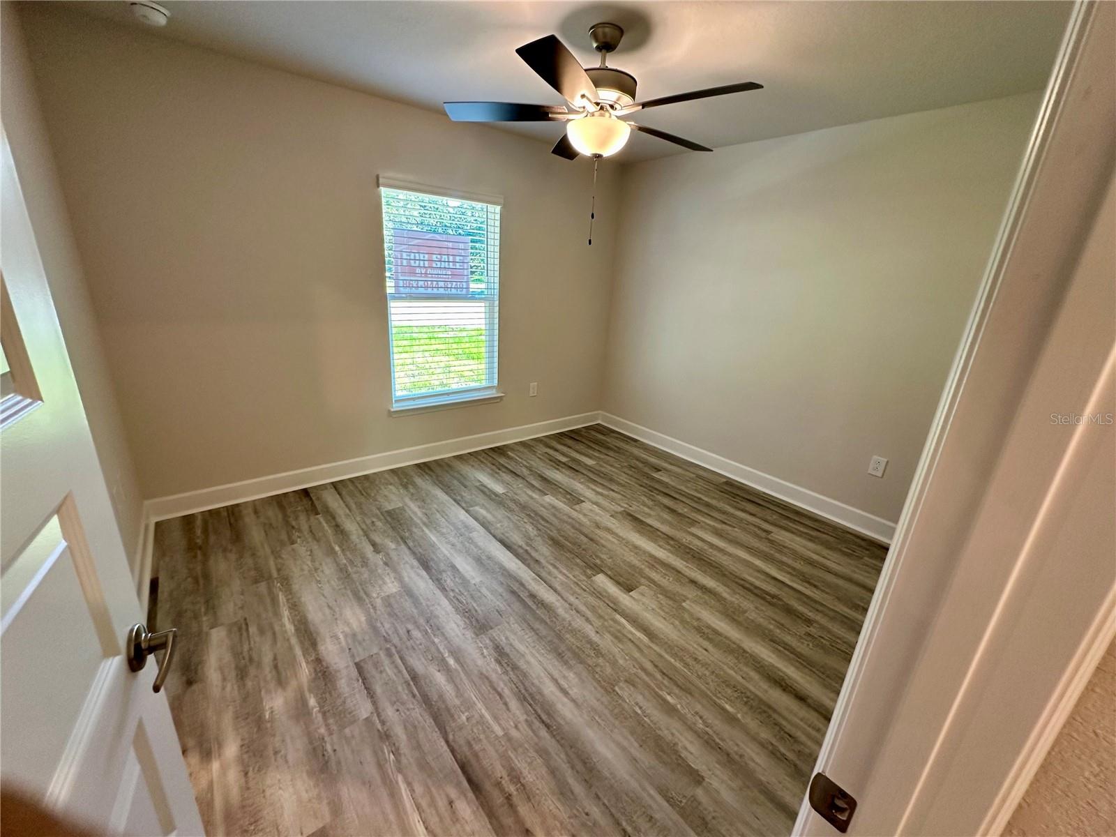 Image 8 of 30 For 1265 Groveland Lane