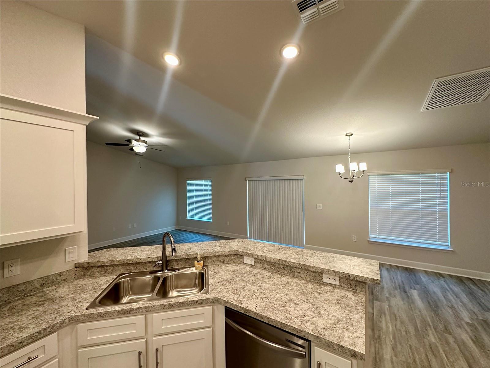 Image 19 of 31 For 1259 Groveland Lane