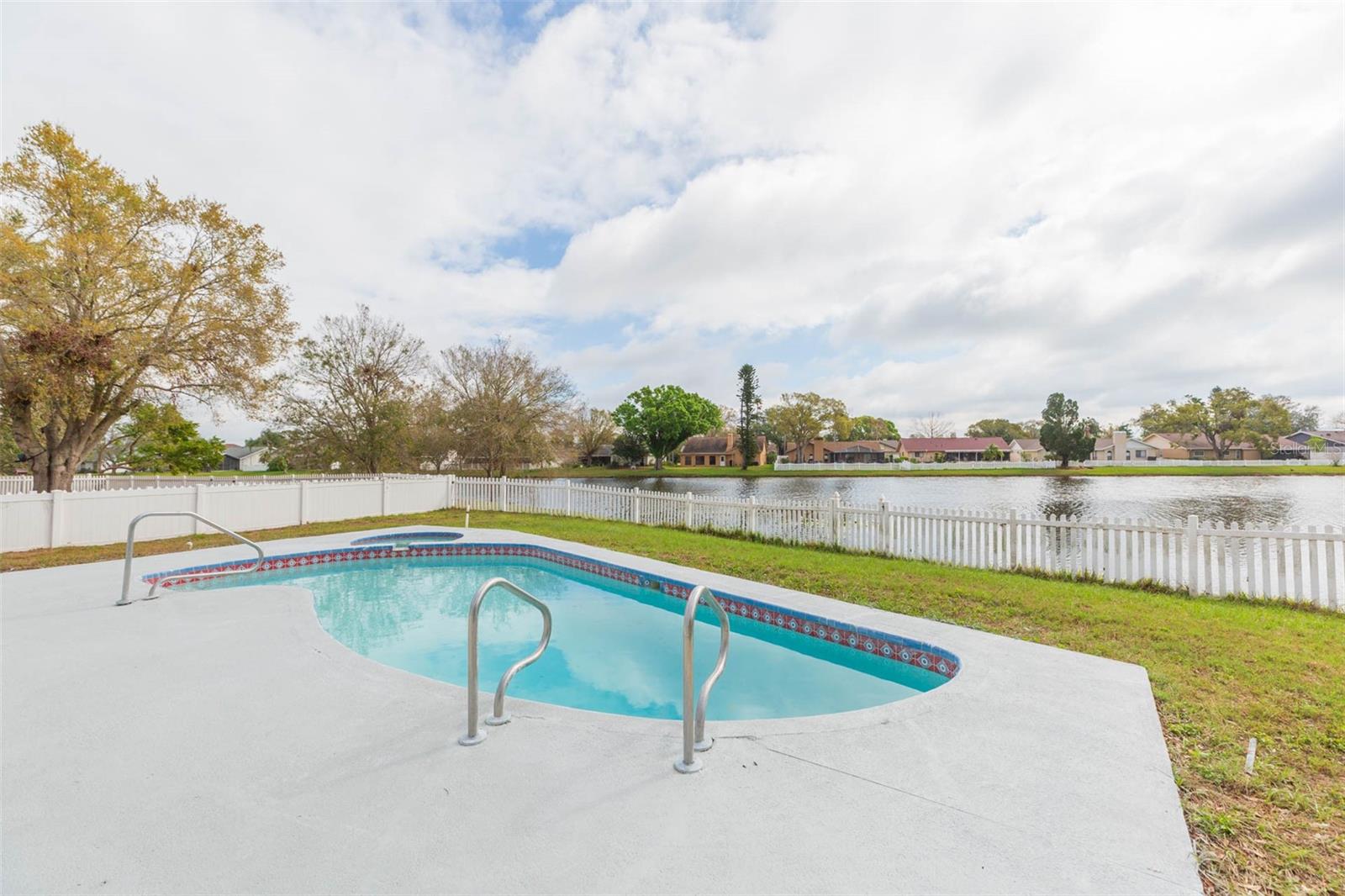 Image 30 of 34 For 12910 Longcrest Drive