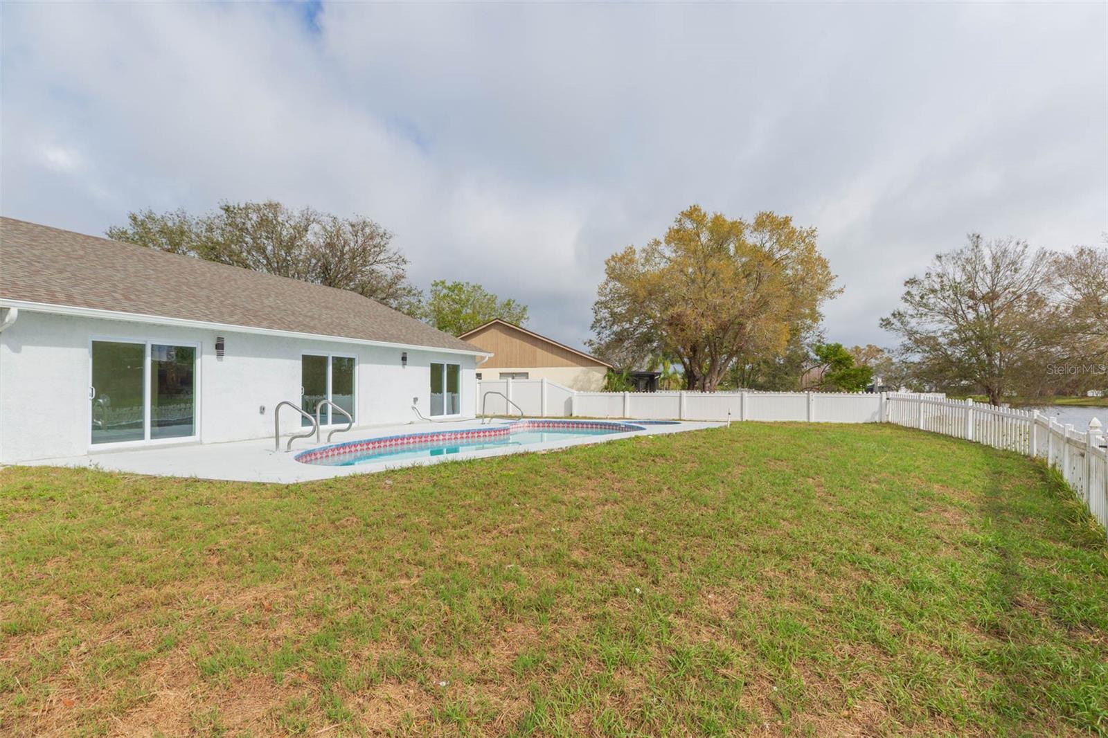 Image 31 of 34 For 12910 Longcrest Drive