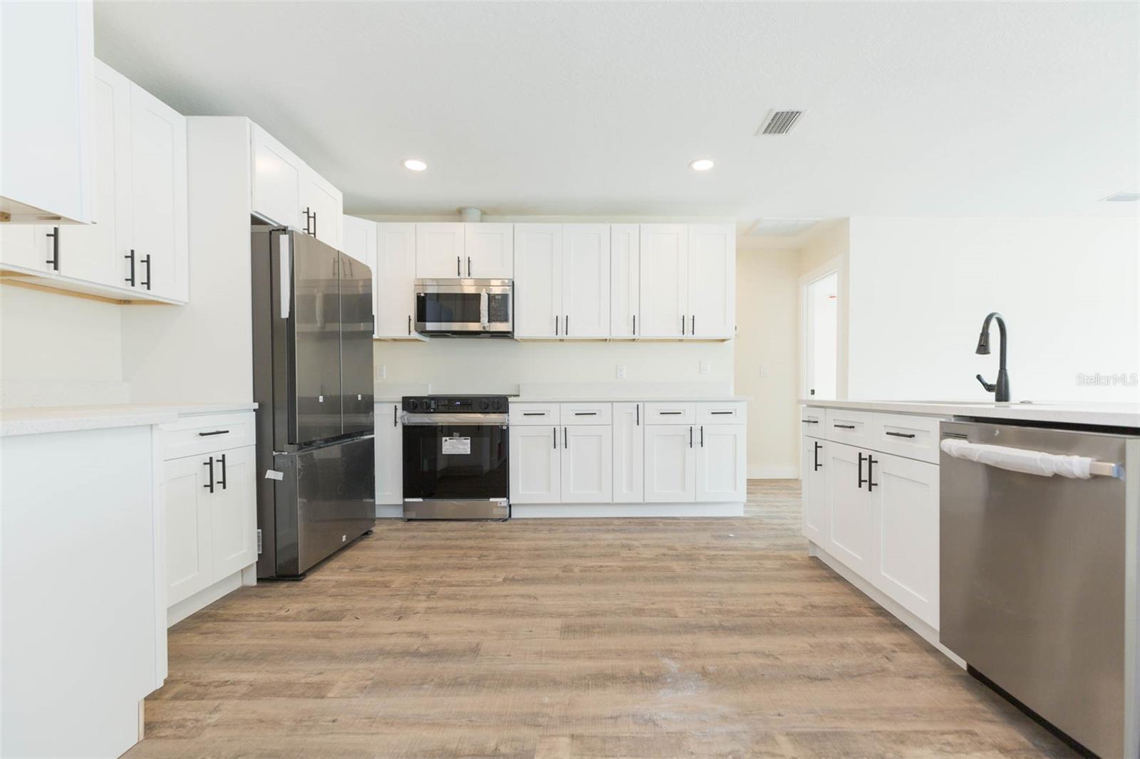 Image 5 of 34 For 12910 Longcrest Drive