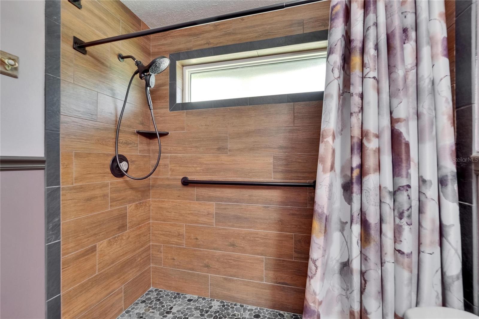 Image 31 of 61 For 1801 Sagebrush Road