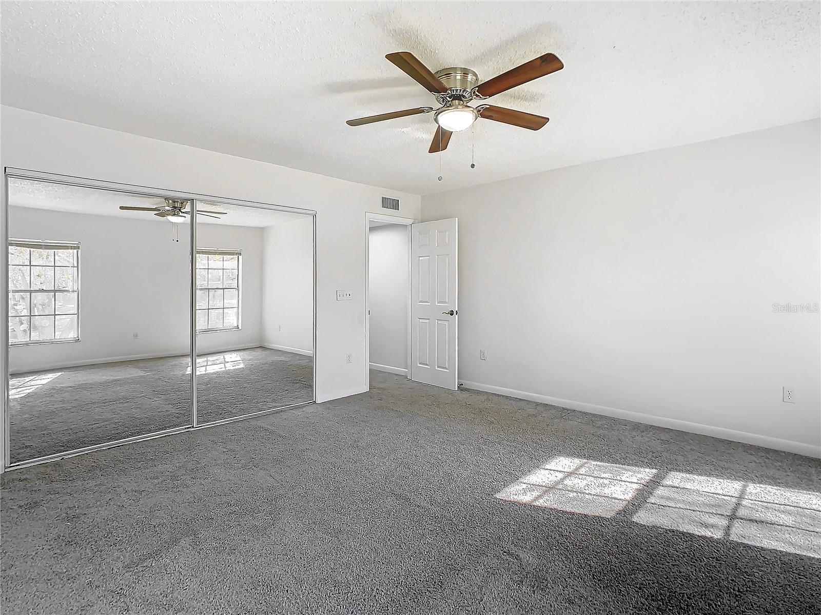 Image 23 of 51 For 4405 Vieux Carre Circle 4405