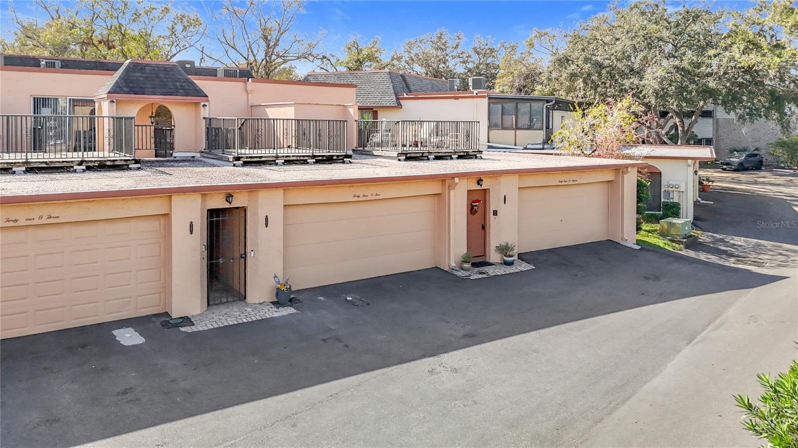 Image 3 of 51 For 4405 Vieux Carre Circle 4405