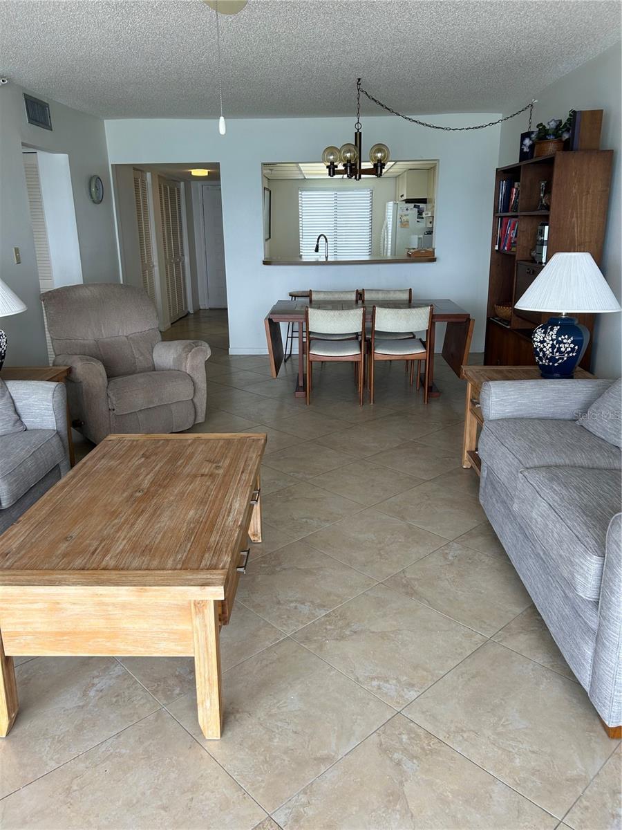 Image 12 of 41 For 14950 Gulf Boulevard 603