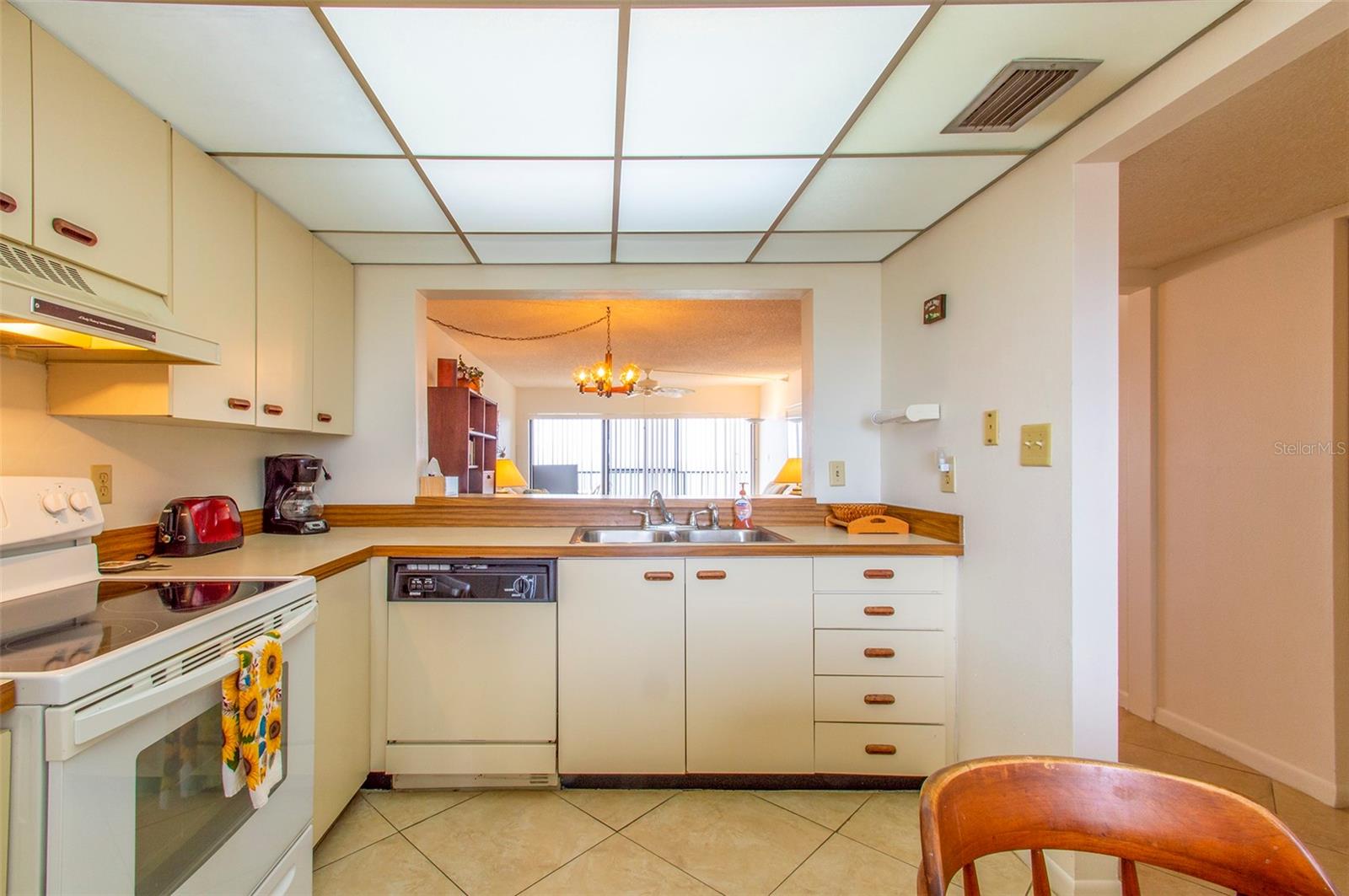 Image 13 of 41 For 14950 Gulf Boulevard 603