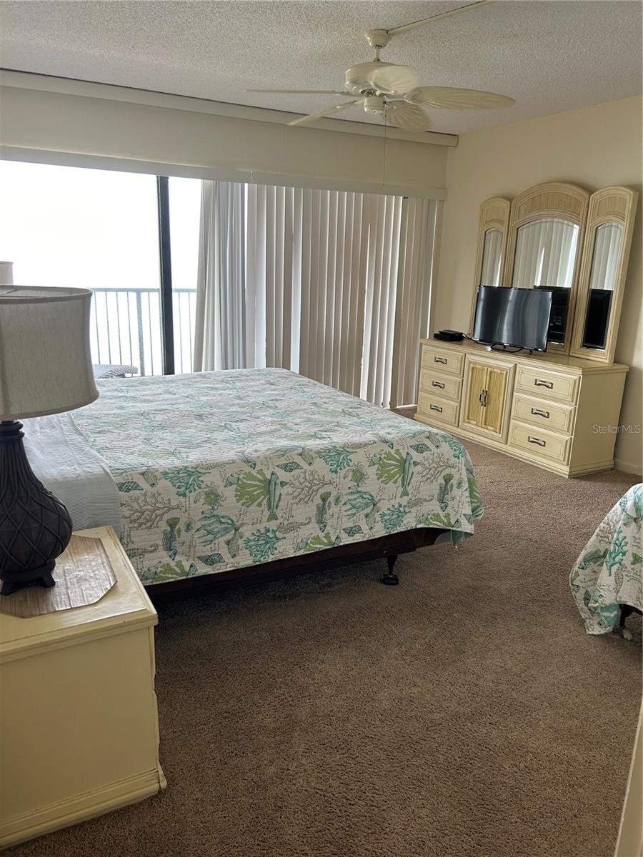 Image 17 of 41 For 14950 Gulf Boulevard 603