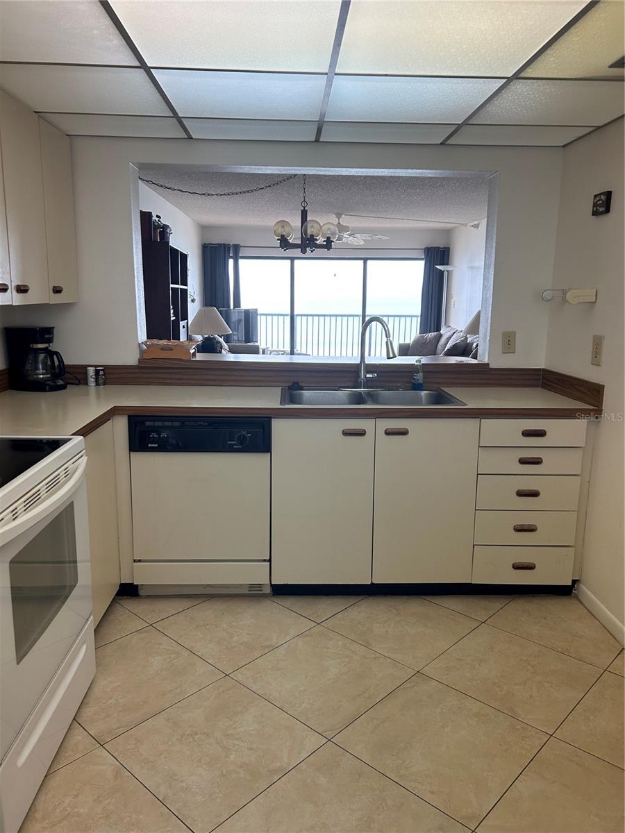 Image 9 of 41 For 14950 Gulf Boulevard 603