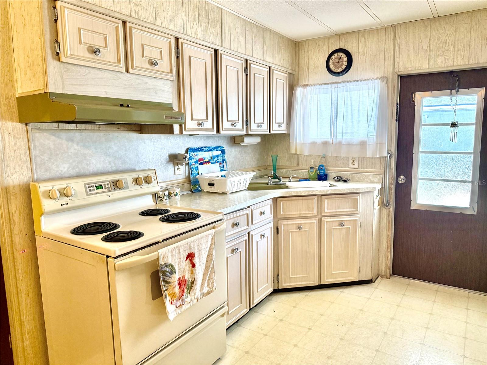 Image 4 of 19 For 12311 Thomason Street