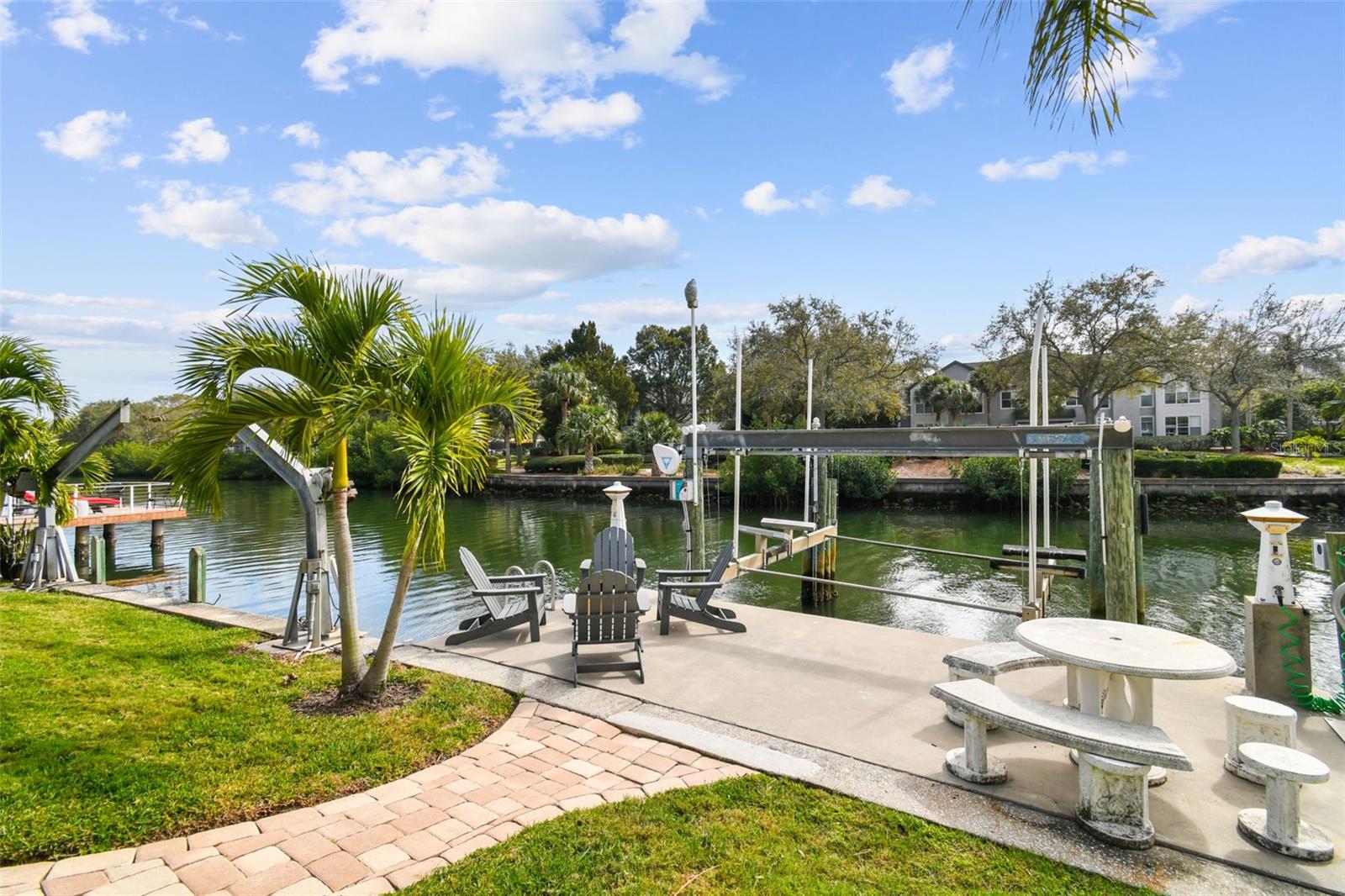 Image 18 of 99 For 7109 Pelican Island Drive