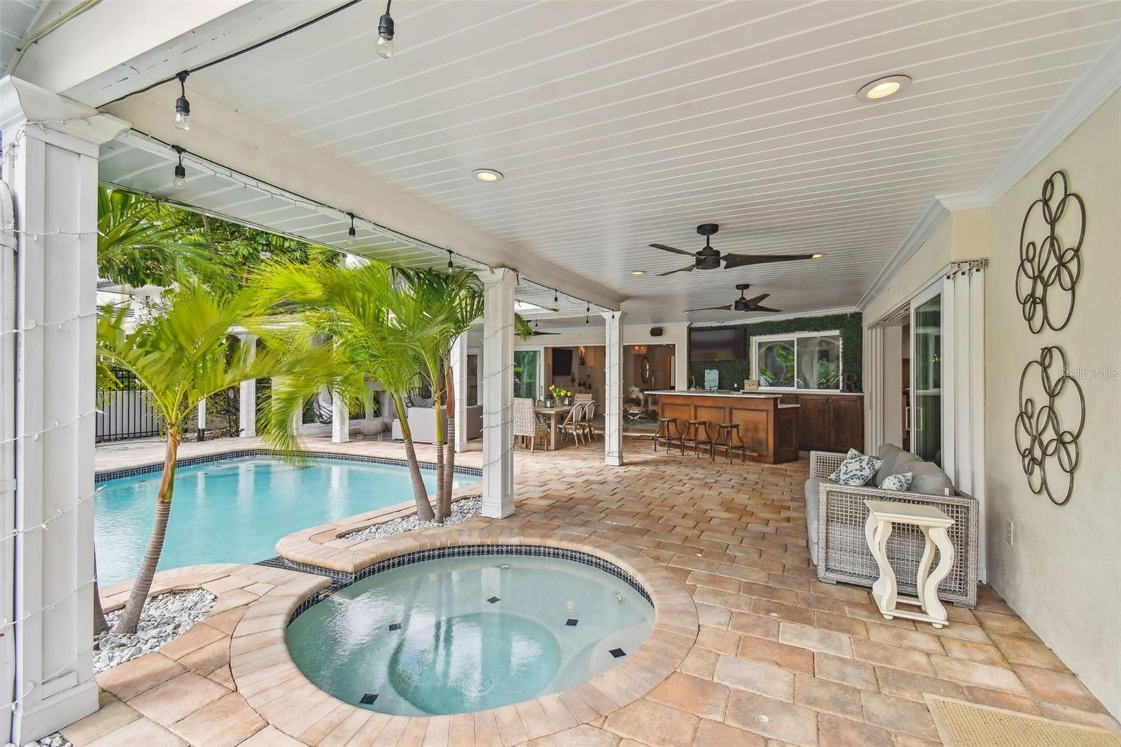 Image 22 of 99 For 7109 Pelican Island Drive