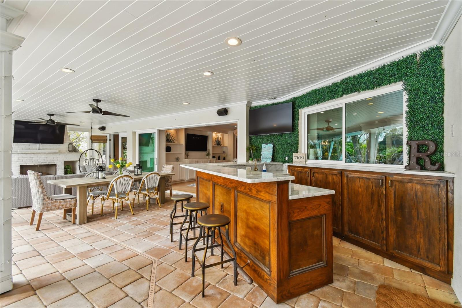 Image 23 of 99 For 7109 Pelican Island Drive