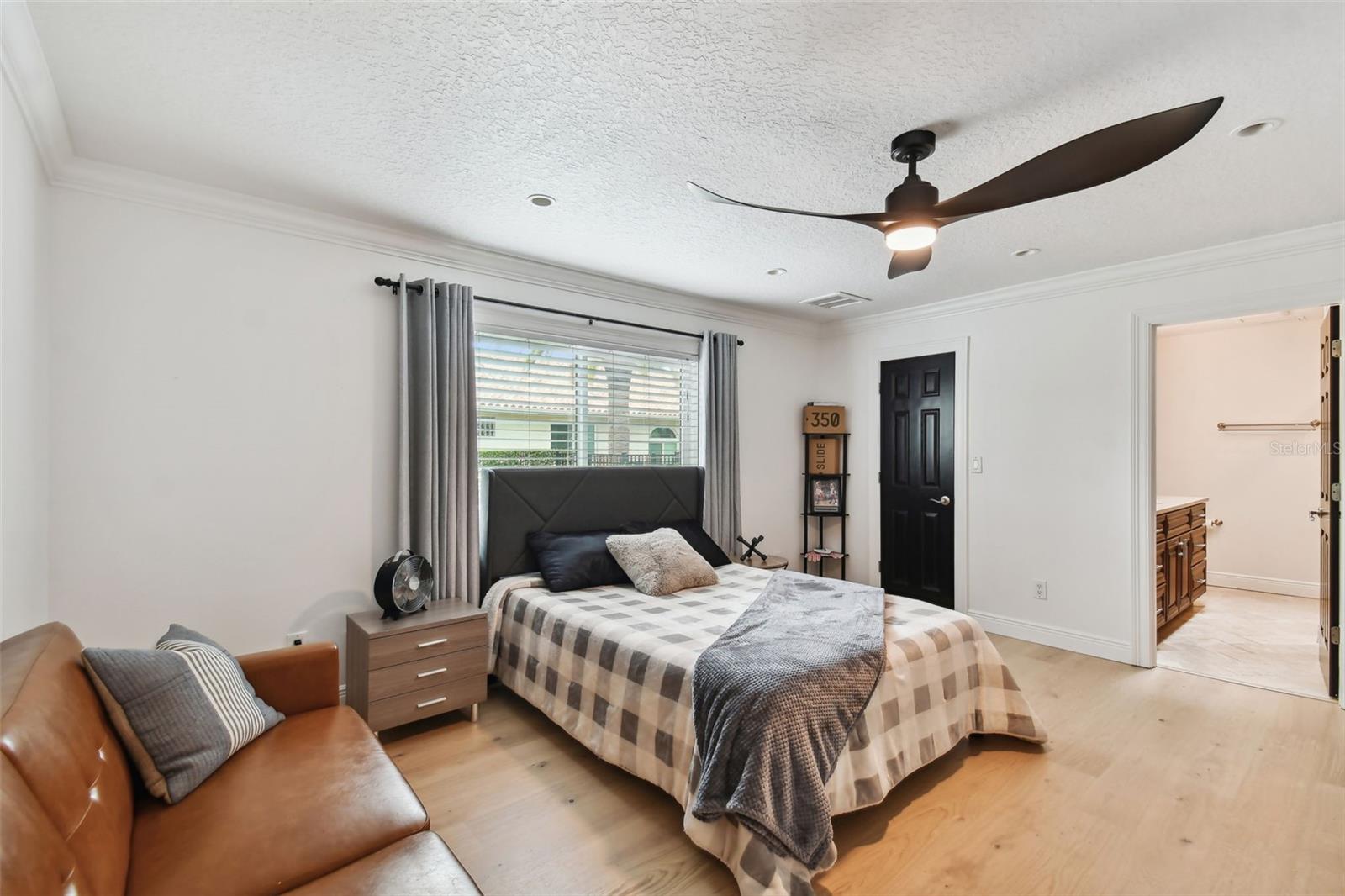 Image 54 of 99 For 7109 Pelican Island Drive