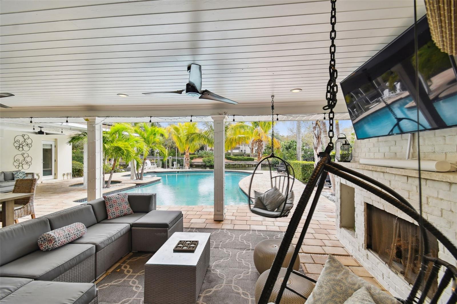 Image 63 of 99 For 7109 Pelican Island Drive