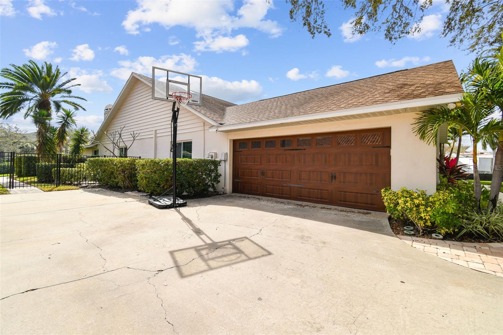Image 8 of 99 For 7109 Pelican Island Drive