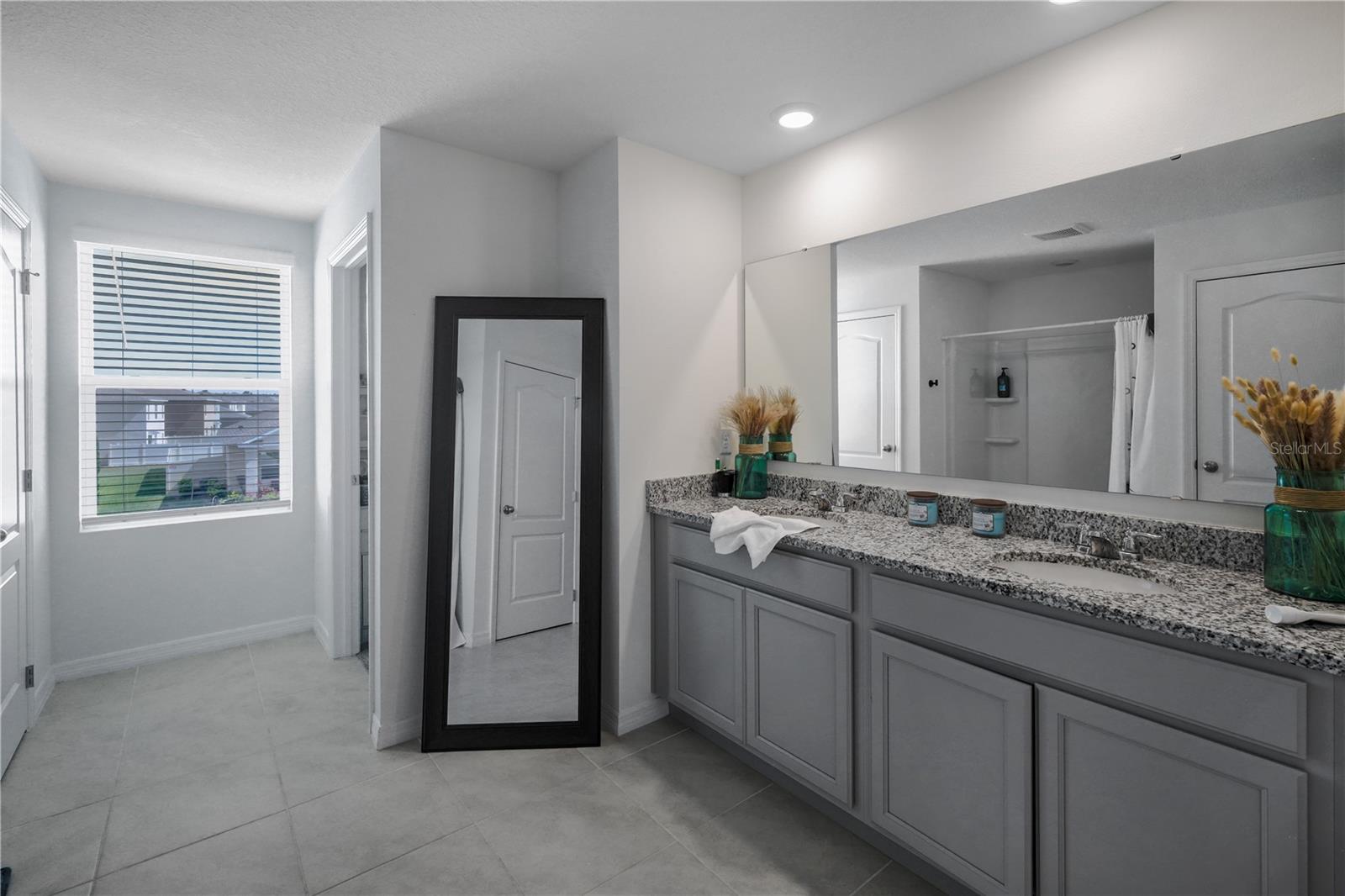 Image 19 of 44 For 5189 Greenheart Avenue