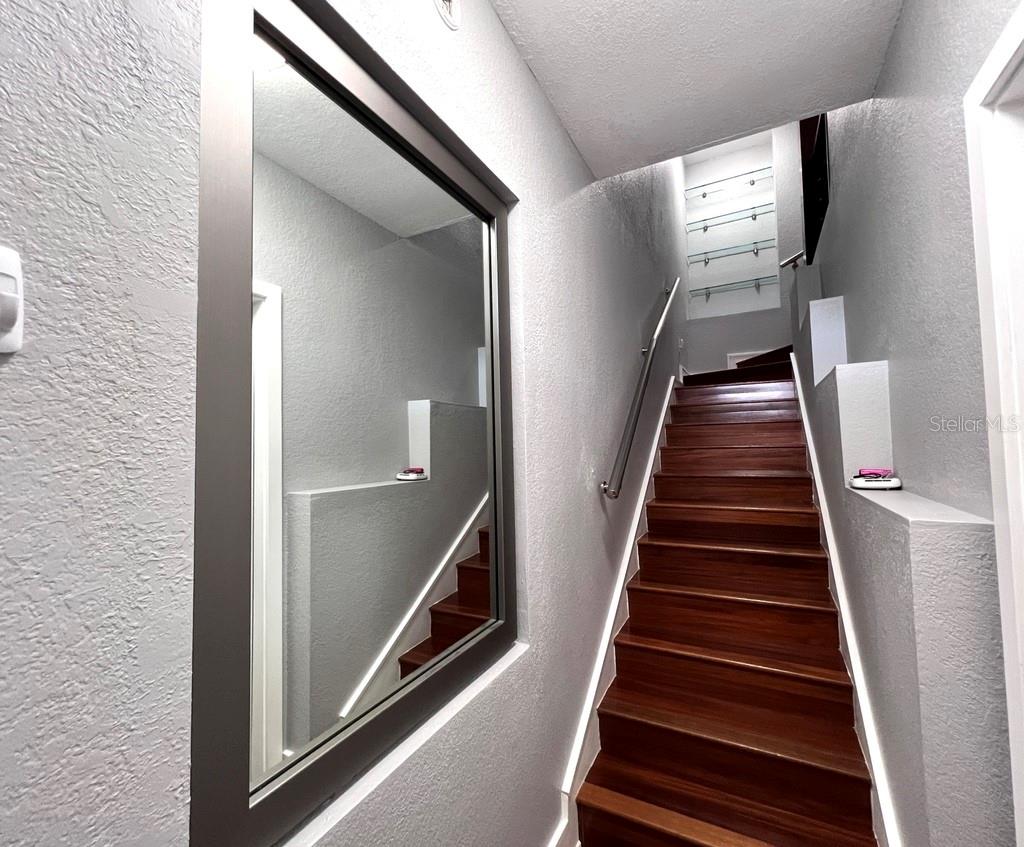 Image 12 of 50 For 716 Promenade Place
