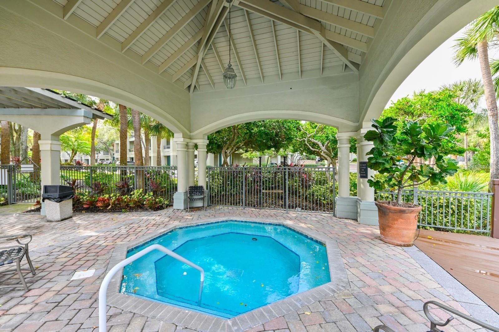 Image 35 of 50 For 716 Promenade Place