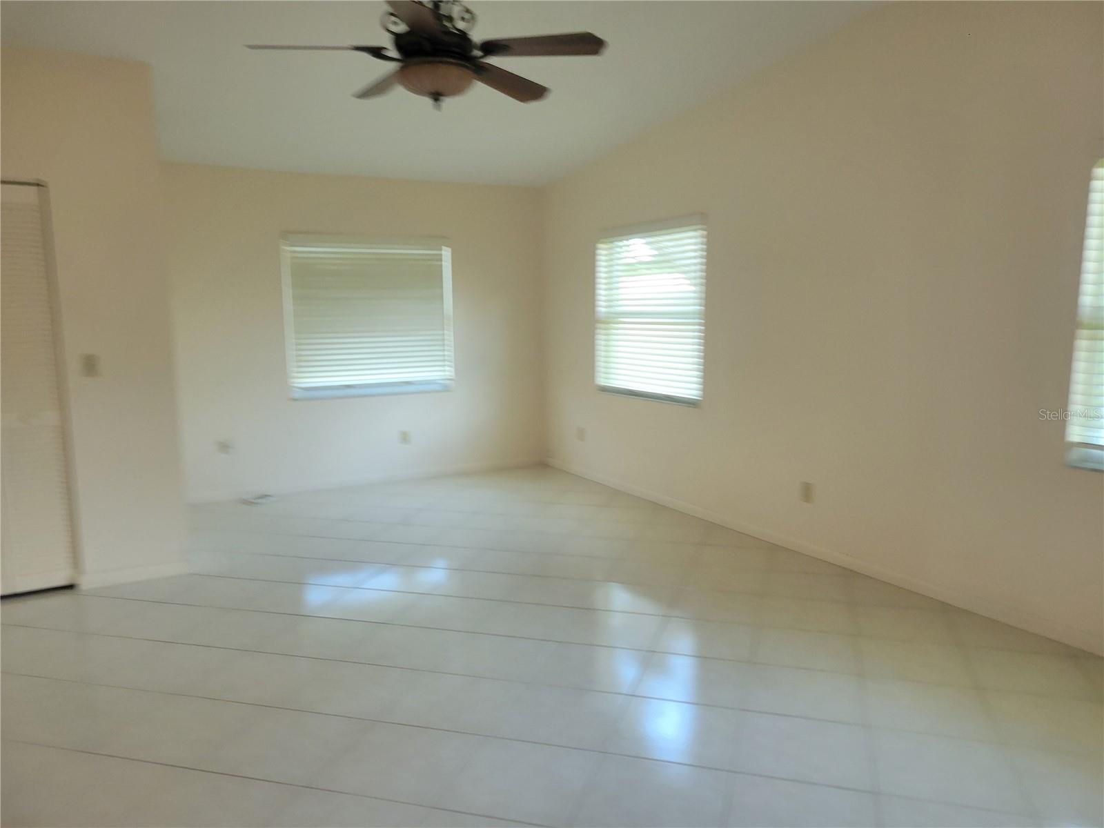 Image 34 of 44 For 13725 Bermuda Drive