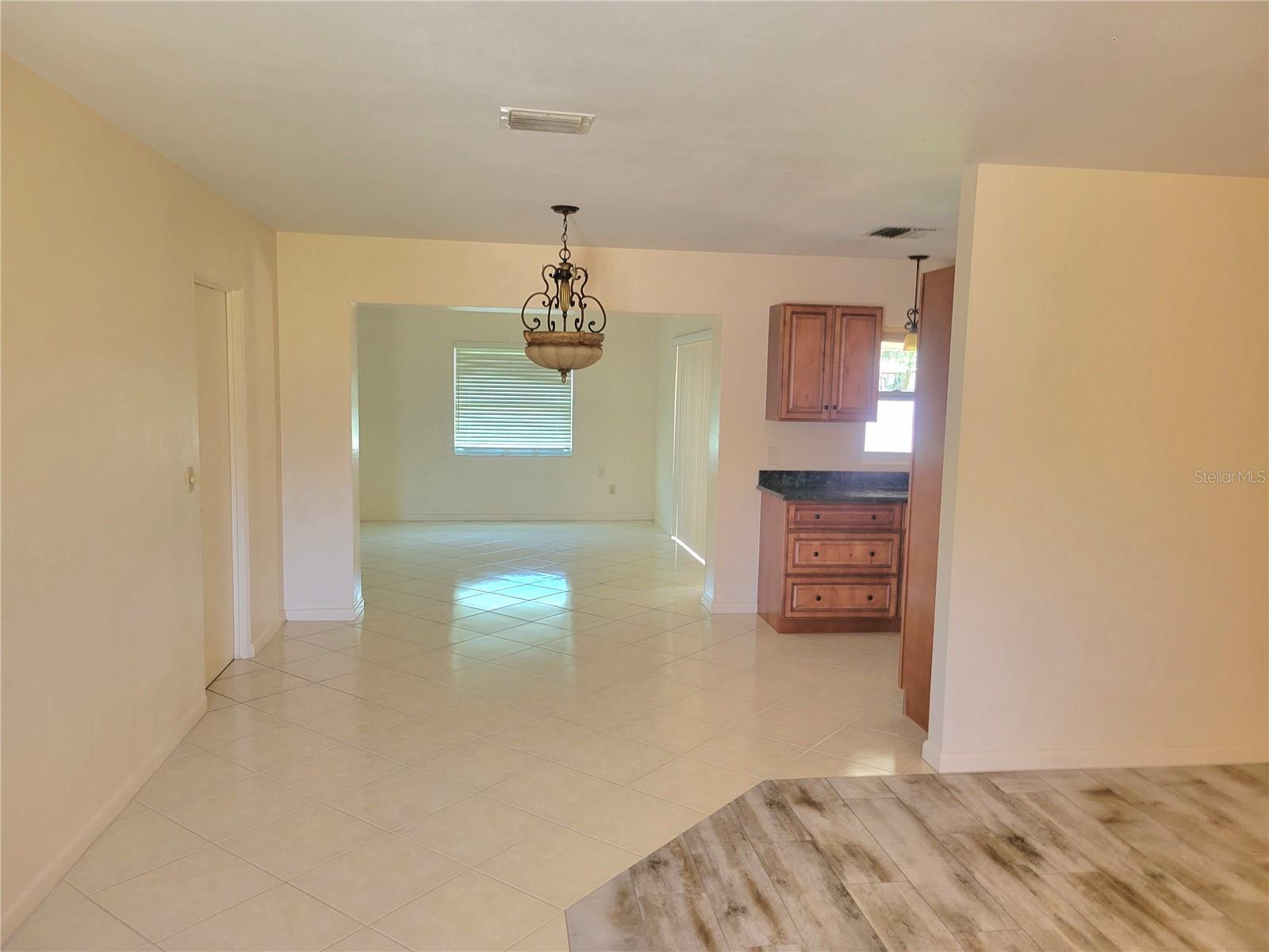 Image 9 of 44 For 13725 Bermuda Drive