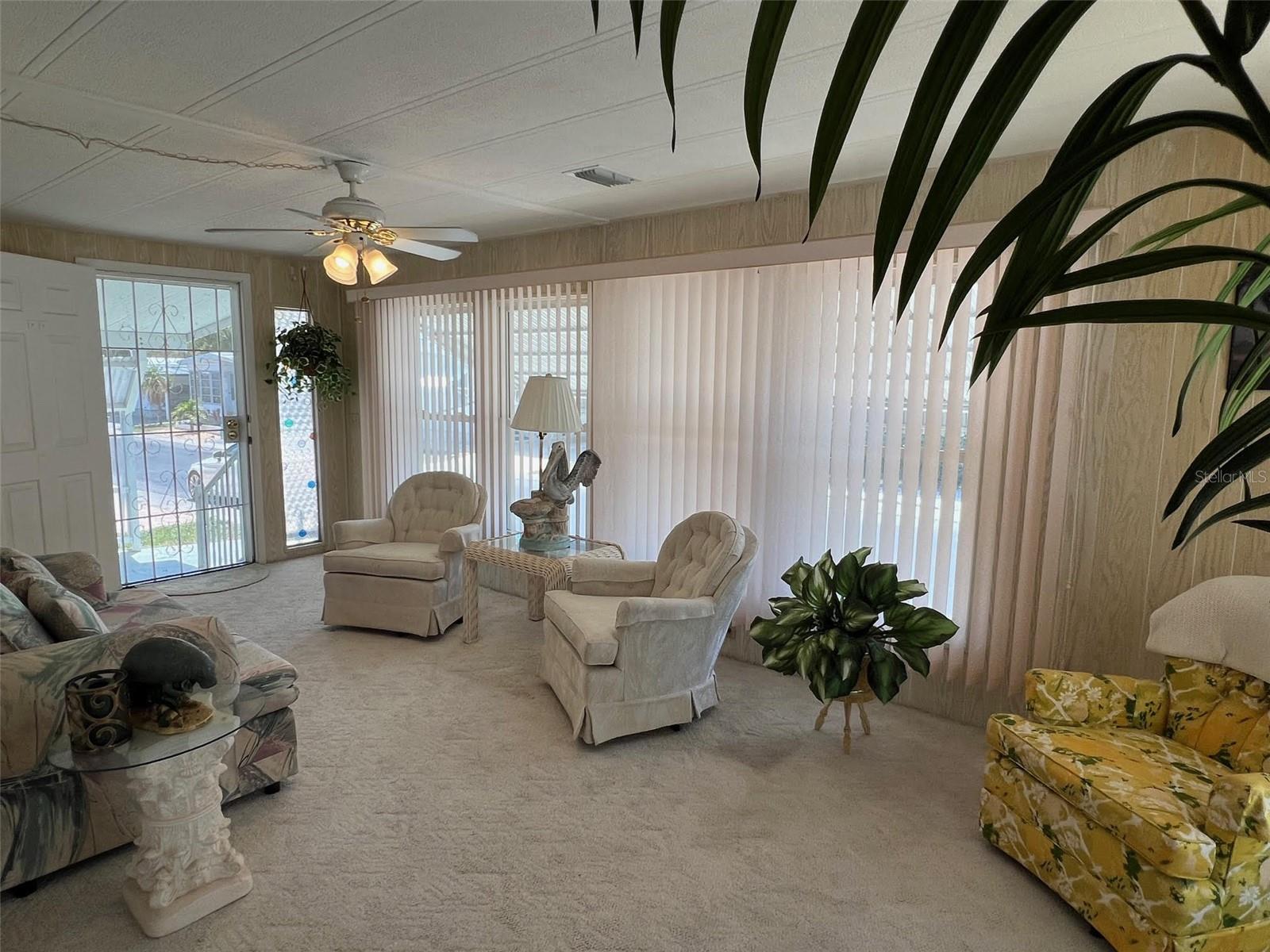 Image 12 of 37 For 832 Cane Palm Street
