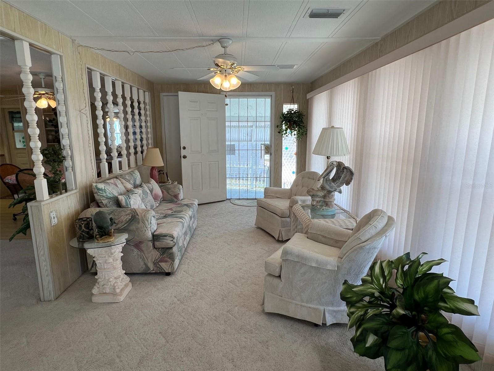 Image 13 of 37 For 832 Cane Palm Street