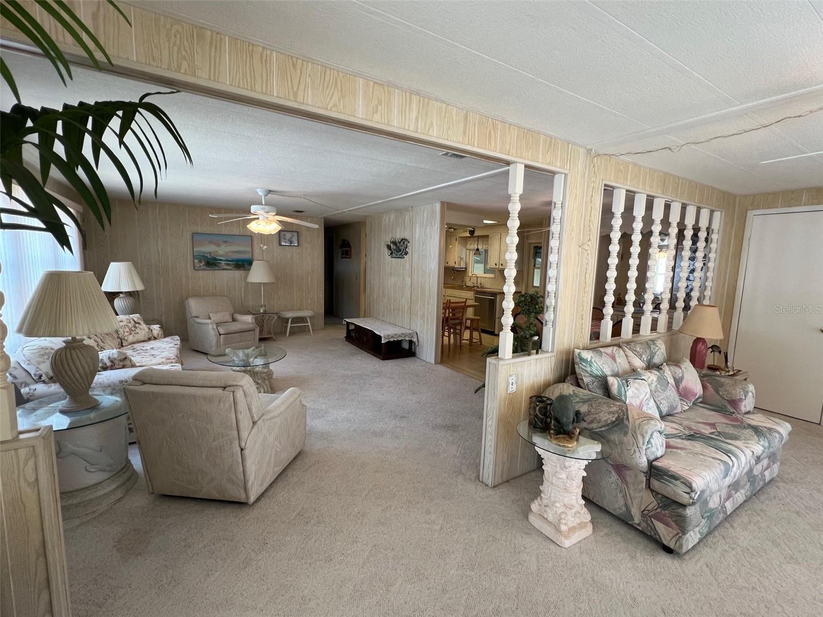 Image 16 of 37 For 832 Cane Palm Street