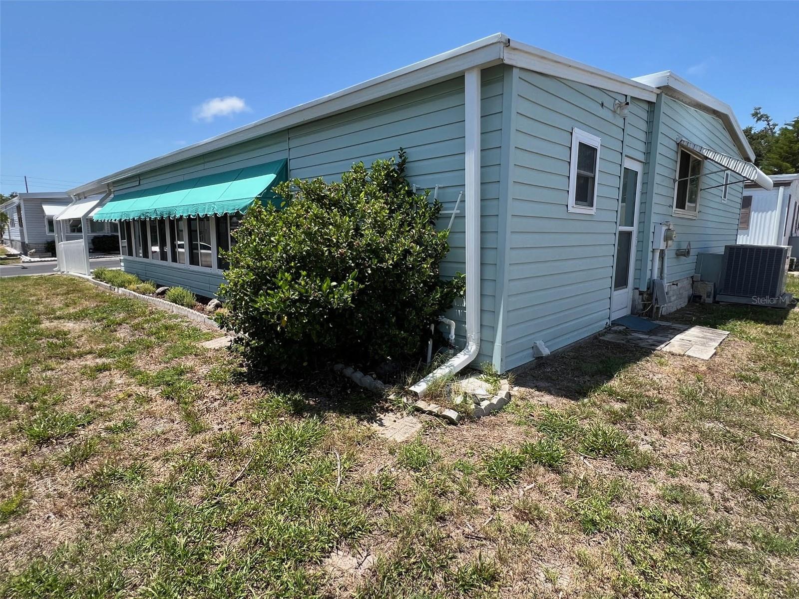 Image 6 of 37 For 832 Cane Palm Street
