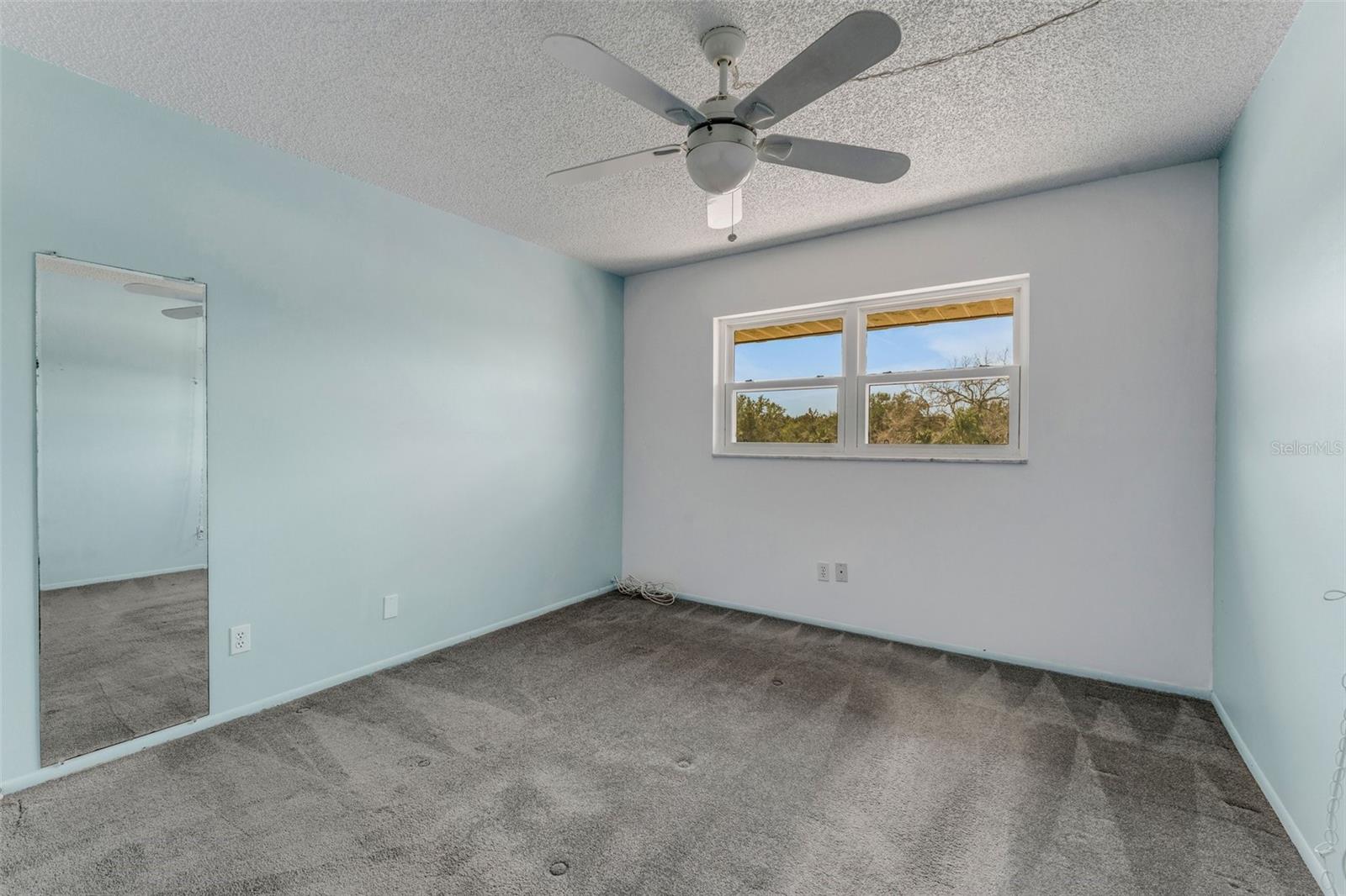 Image 22 of 43 For 224 Aspen Circle 224