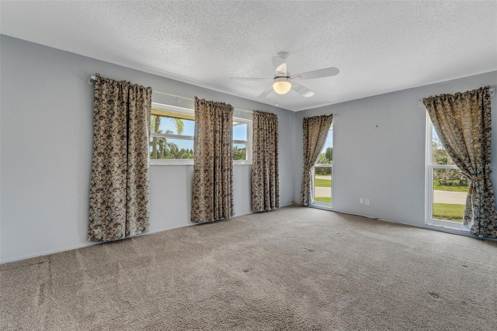Image 25 of 43 For 224 Aspen Circle 224