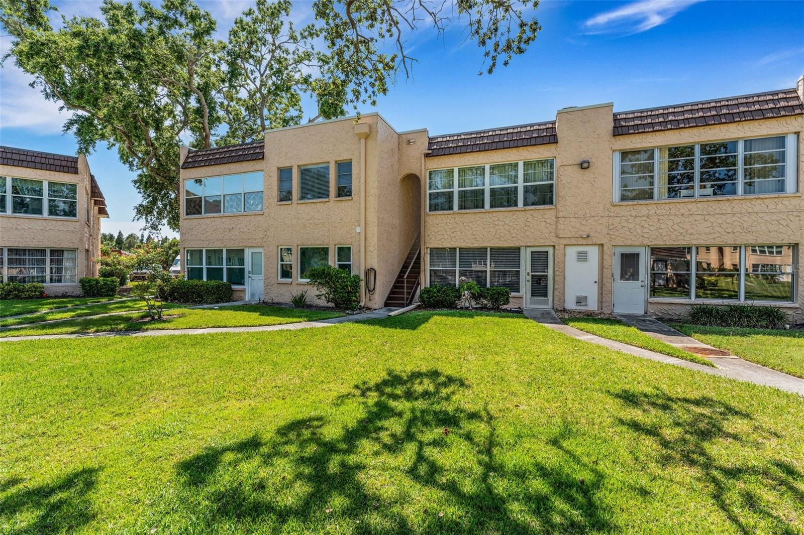 Image 35 of 43 For 224 Aspen Circle 224