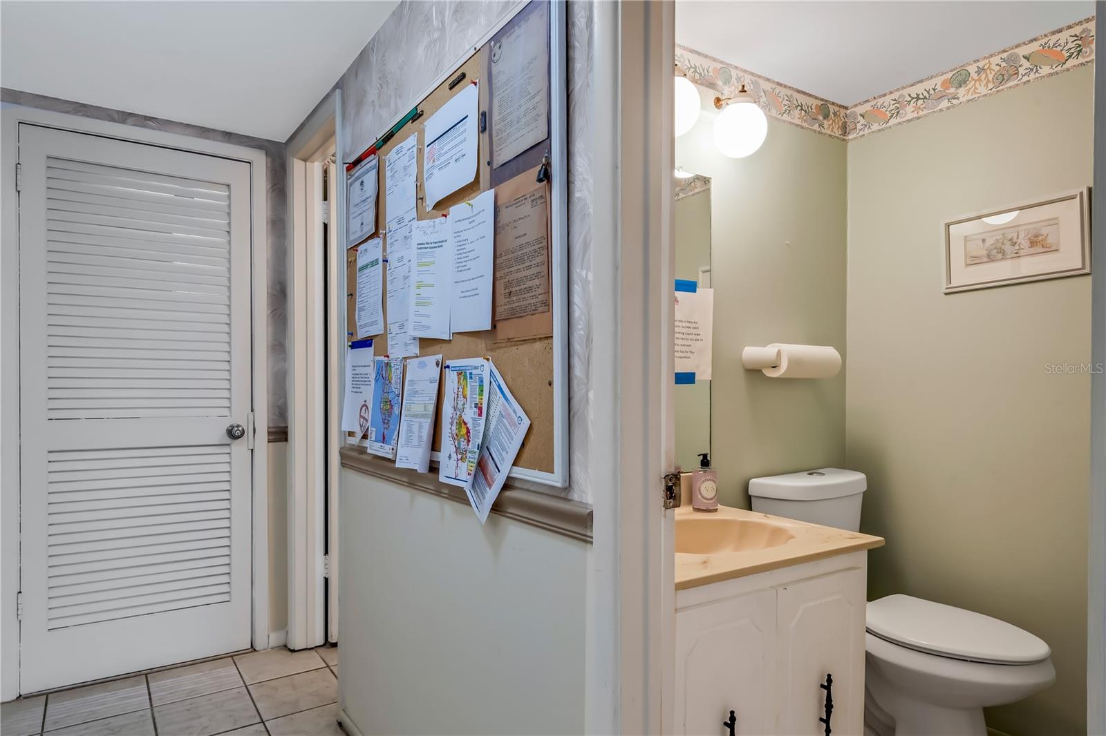 Image 39 of 43 For 224 Aspen Circle 224