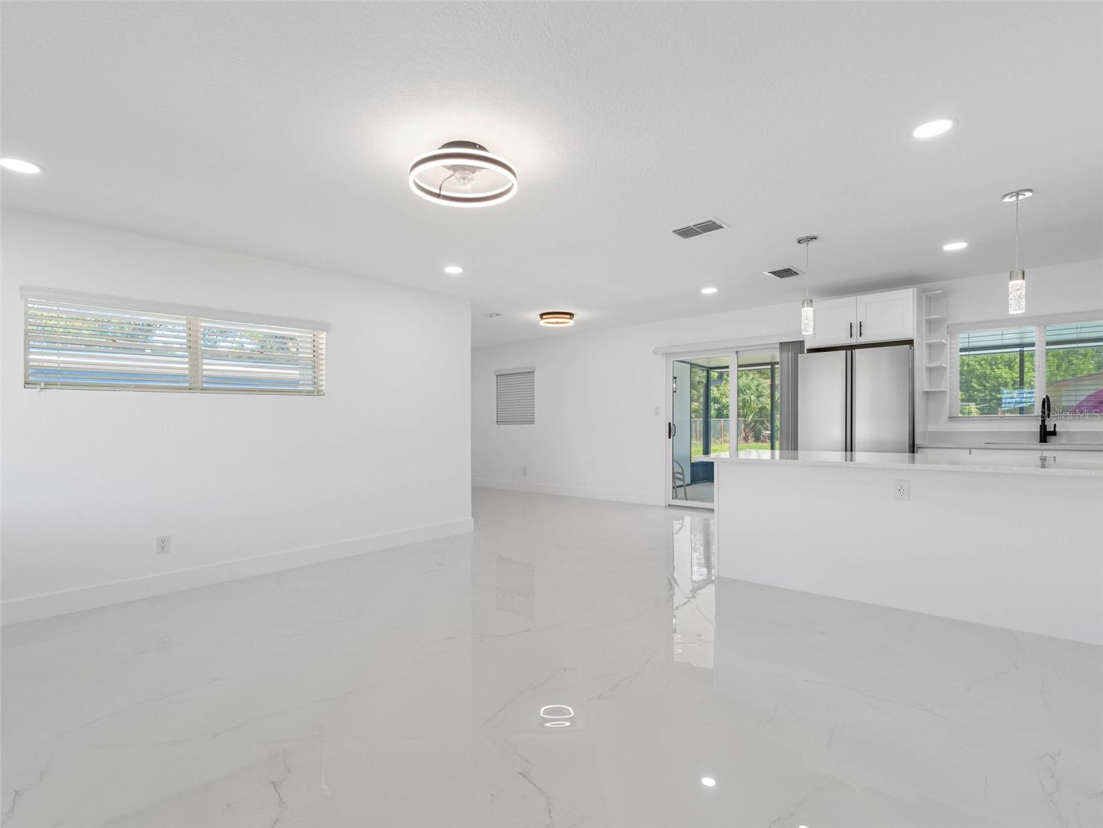 Image 14 of 56 For 302 Patty Drive