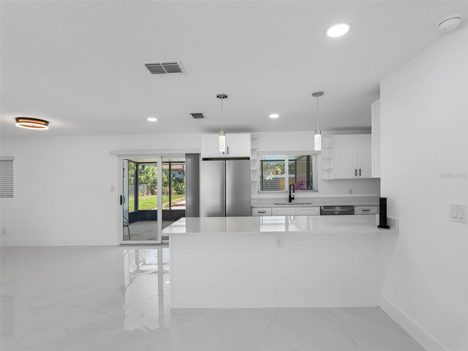 Image 17 of 56 For 302 Patty Drive