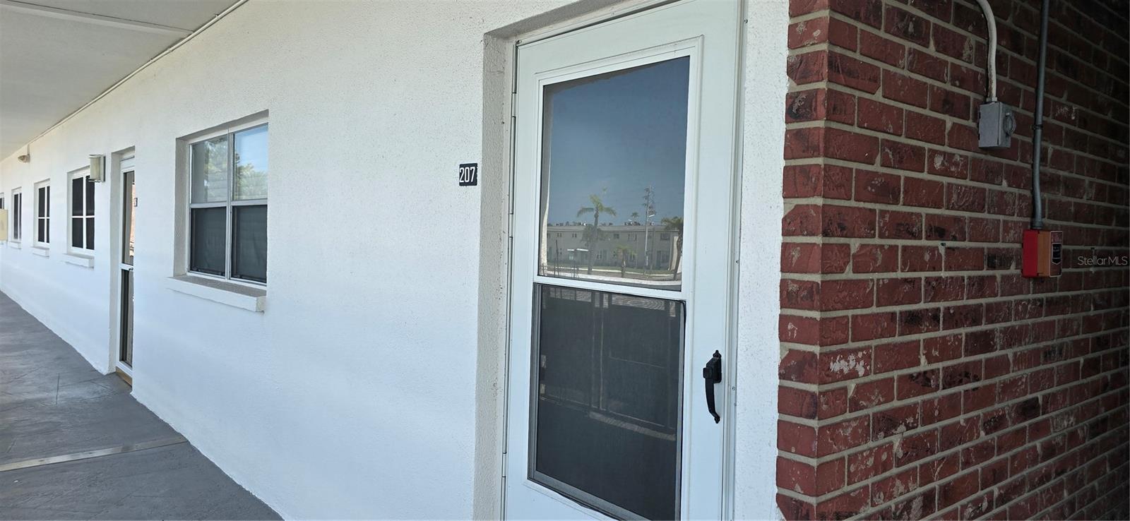 Image 3 of 49 For 5501 80th Street N 207