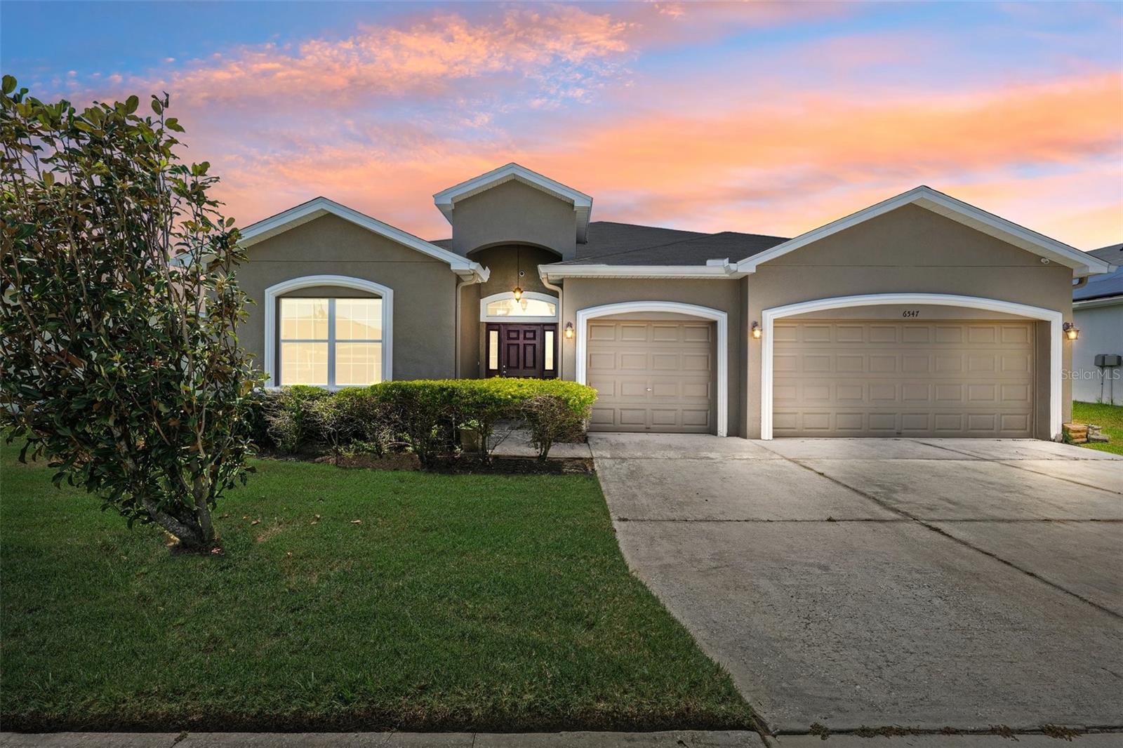 Details for 6547 Castle Green Place, ZEPHYRHILLS, FL 33541