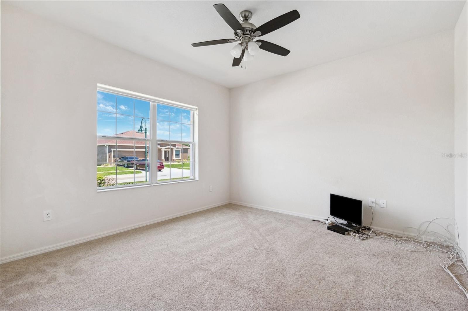 Image 19 of 39 For 6547 Castle Green Place