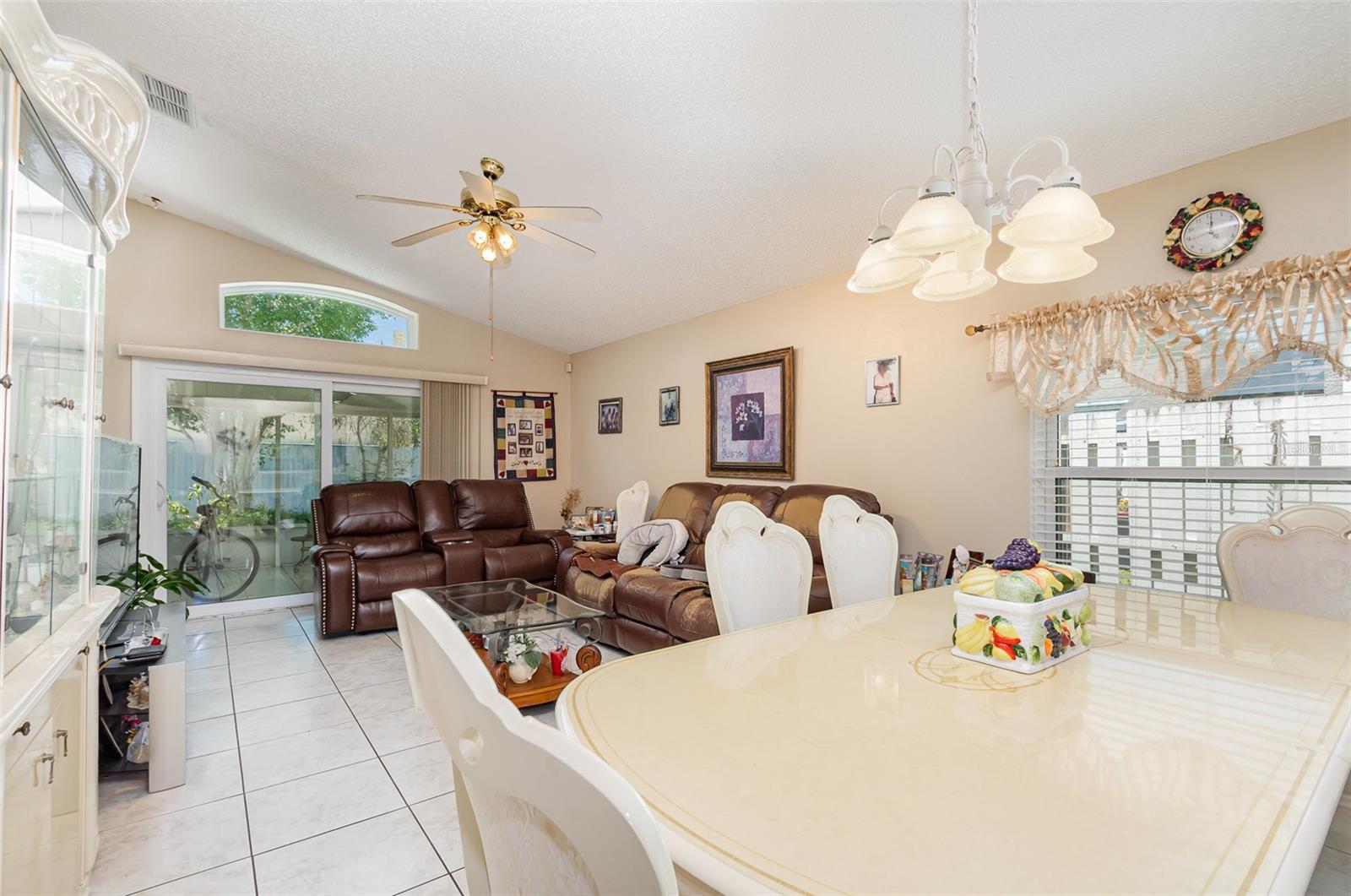Image 11 of 31 For 1309 Timberbend Circle