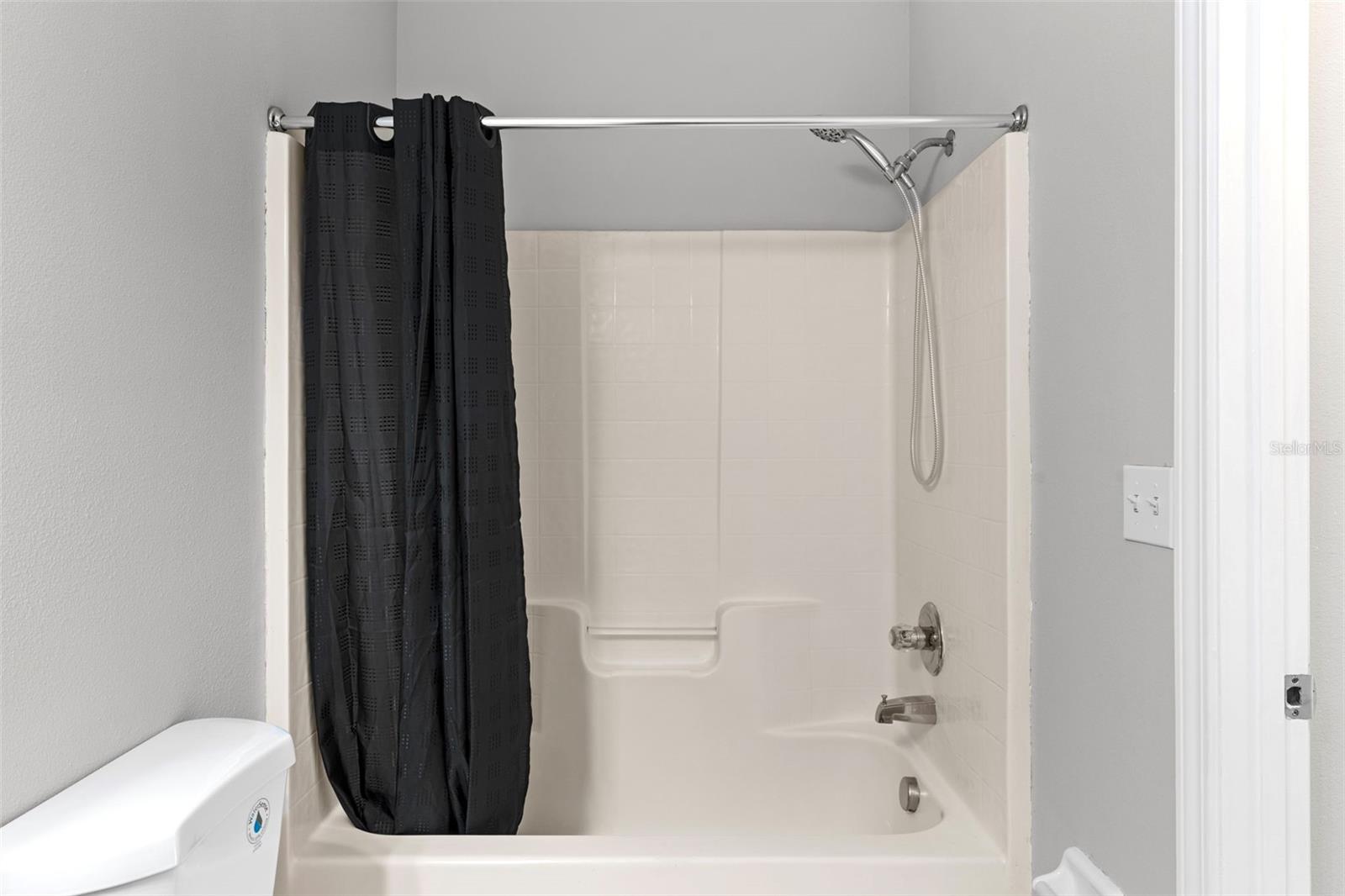Image 19 of 43 For 9519 Newdale Way 202