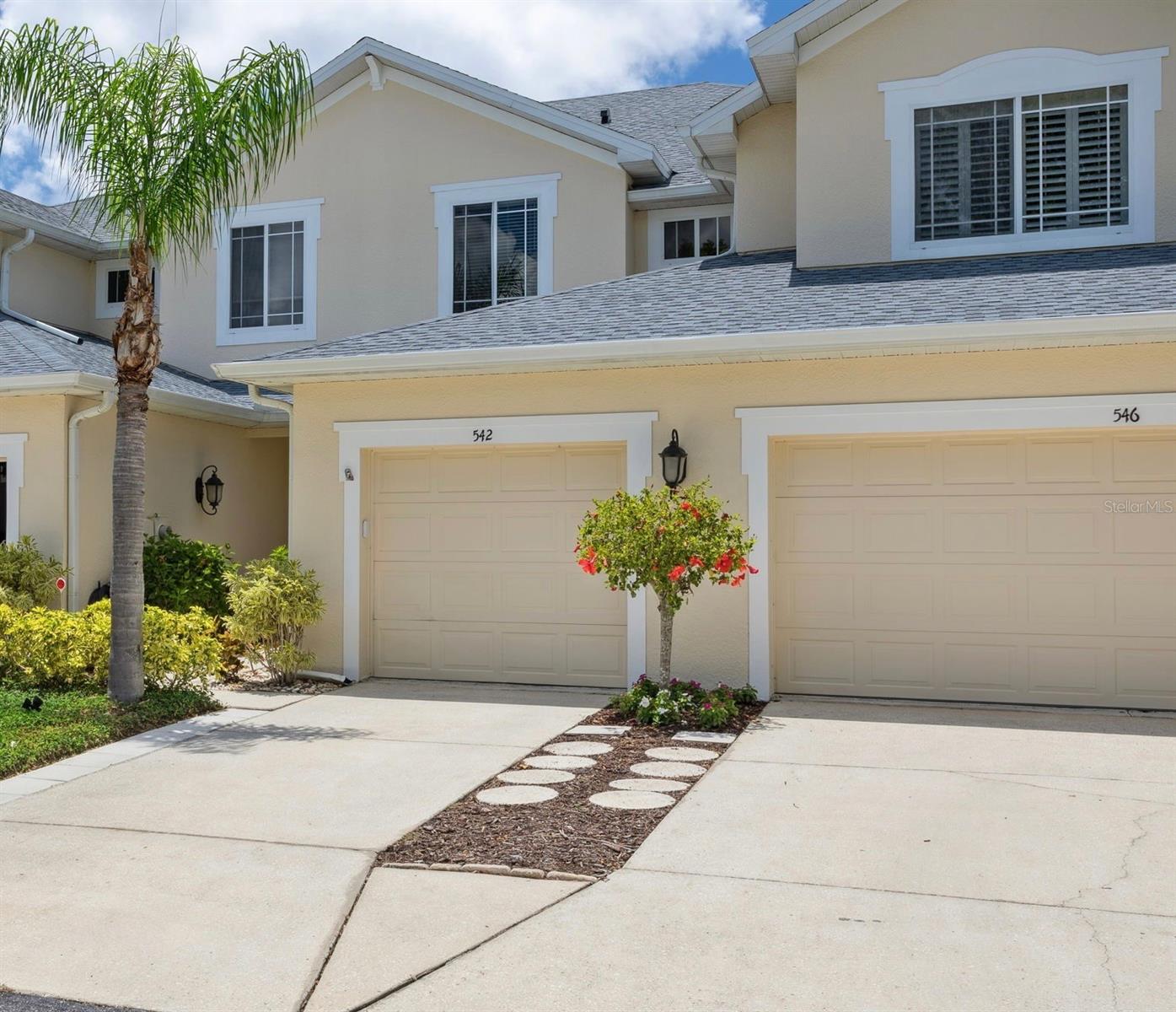Image 6 of 39 For 542 Harbor Ridge Drive