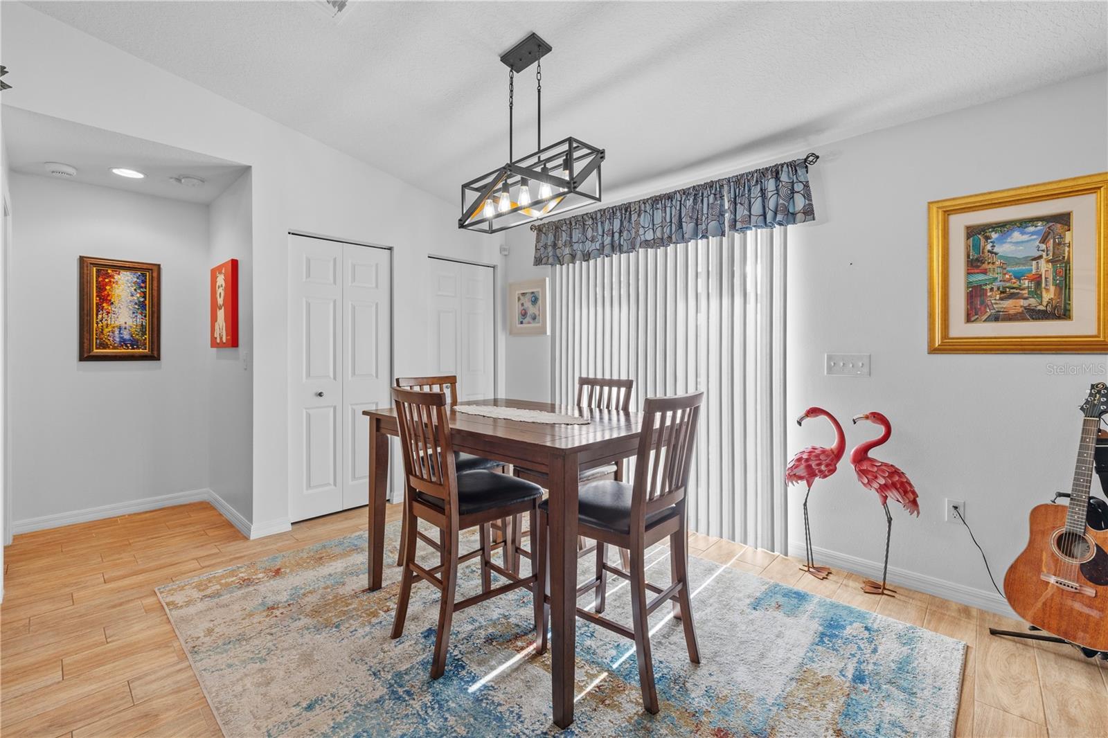 Image 13 of 63 For 905 Fribley Street